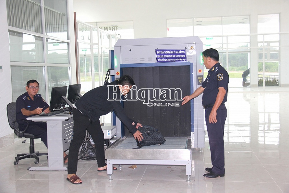 Hải quan Tân Nam