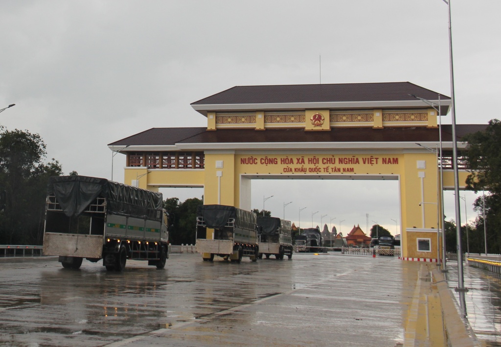 Cửa khẩu quốc tế Tân Nam sẵn sàng cho ngày khánh thành