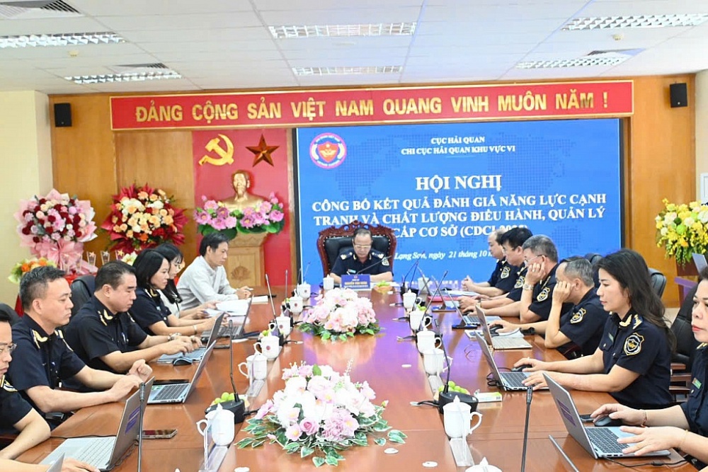 Chi cục Hải quan khu vực VI đã tổ chức lễ công bố Quyết định kết quả triển khai thực hiện đánh giá năng lực cạnh tranh và chất lượng điều hành, quản lý cấp cơ sở (CDCI) năm 2025.