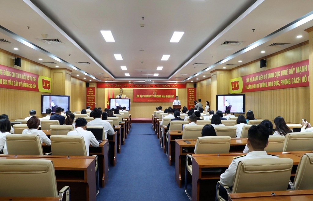 Trao đổi kinh nghiệm kiểm tra thuế đối với hoạt động kinh doanh thương mại điện tử