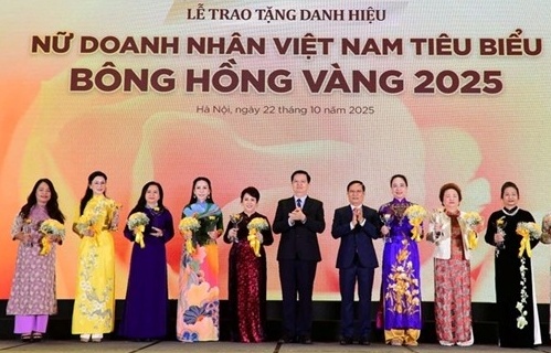 Bông Hồng Vàng 2025: Tôn vinh bản lĩnh và khát vọng nữ doanh nhân