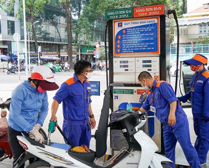 Giá xăng dầu đồng loạt giảm trong kỳ điều hành ngày 23/10/2025