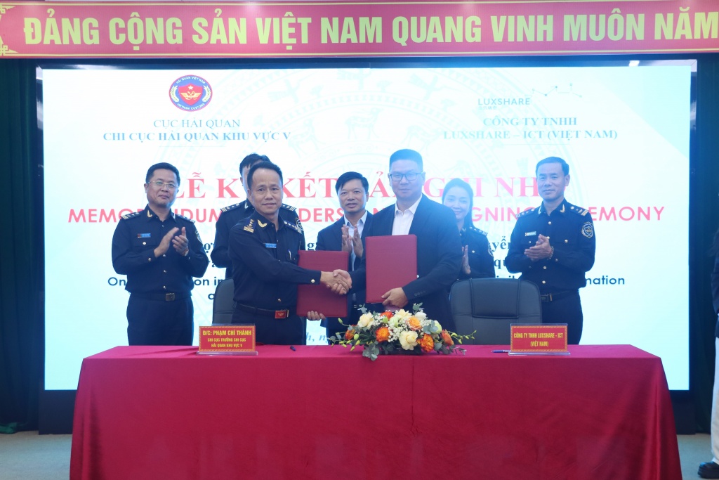 Hải quan khu vực V và Công ty Luxshare ICT hợp tác về công nghệ, chuyển đổi số