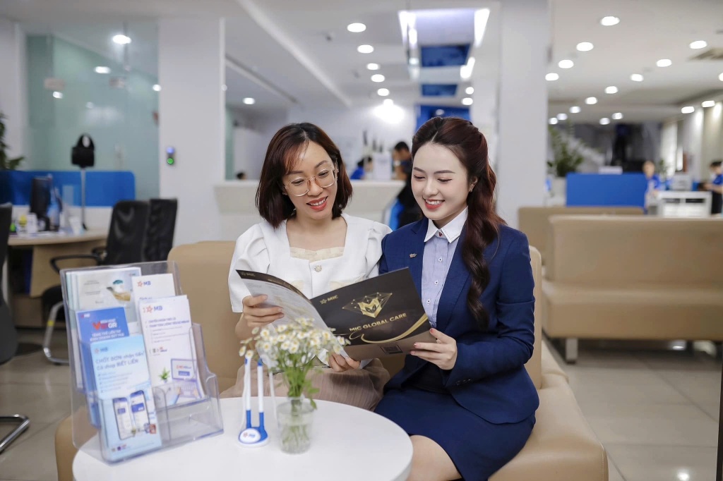 MB tiếp tục khẳng định vị thế ngân hàng dẫn đầu về năng lực tài chính, quản trị rủi ro và chuyển đổi số MB tiếp tục khẳng định vị thế ngân hàng dẫn đầu về năng lực tài chính, quản trị rủi ro và chuyển đổi số
