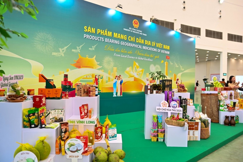 Chuyển đổi số - Đòn bẩy đưa hàng Việt vươn ra thế giới Chuyển đổi số - Đòn bẩy đưa hàng Việt vươn ra thế giới
