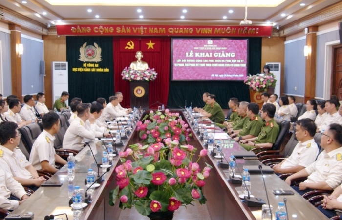 Công chức thuế học kỹ năng cảnh sát để truy vết tội phạm kinh tế bằng Big data