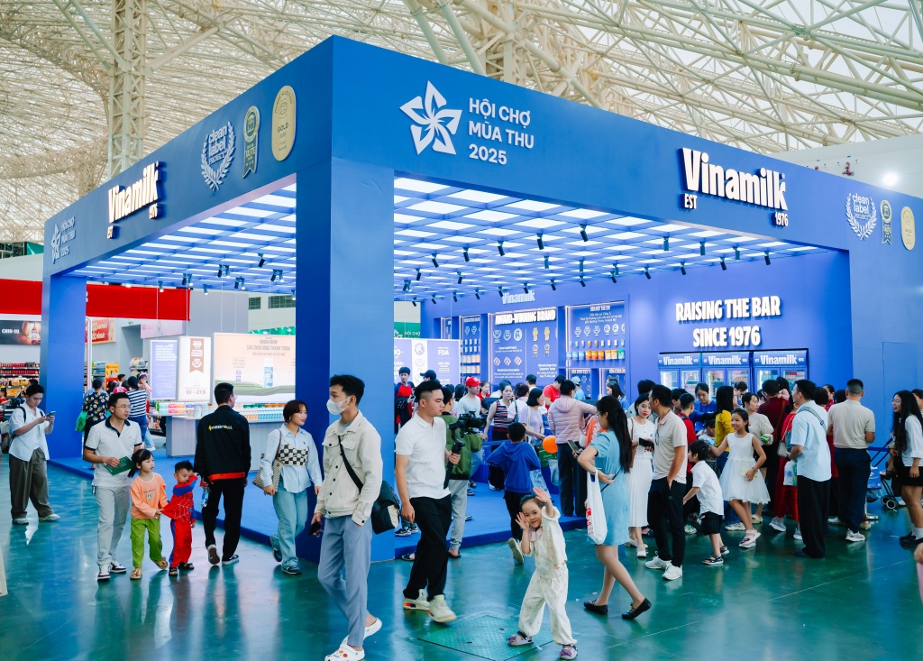 Vinamilk lan tỏa giá trị thương hiệu Việt tại Hội chợ Mùa Thu 2025