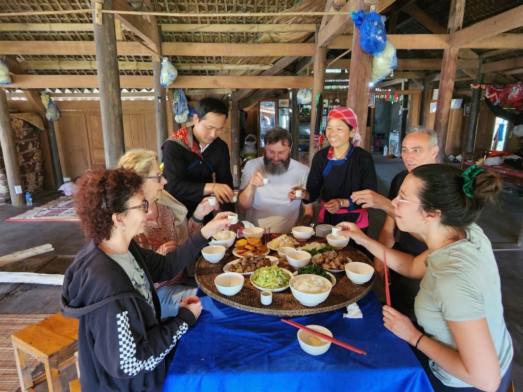 Cá nhân kinh doanh dịch vụ lưu trú cần hiểu rõ về tự khai, tự nộp thuế Cá nhân kinh doanh dịch vụ lưu trú cần hiểu rõ về tự khai, tự nộp thuế