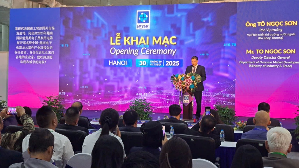 Việt Nam trở thành cứ điểm sản xuất hàng điện tử lớn ở châu Á Việt Nam trở thành cứ điểm sản xuất hàng điện tử lớn ở châu Á