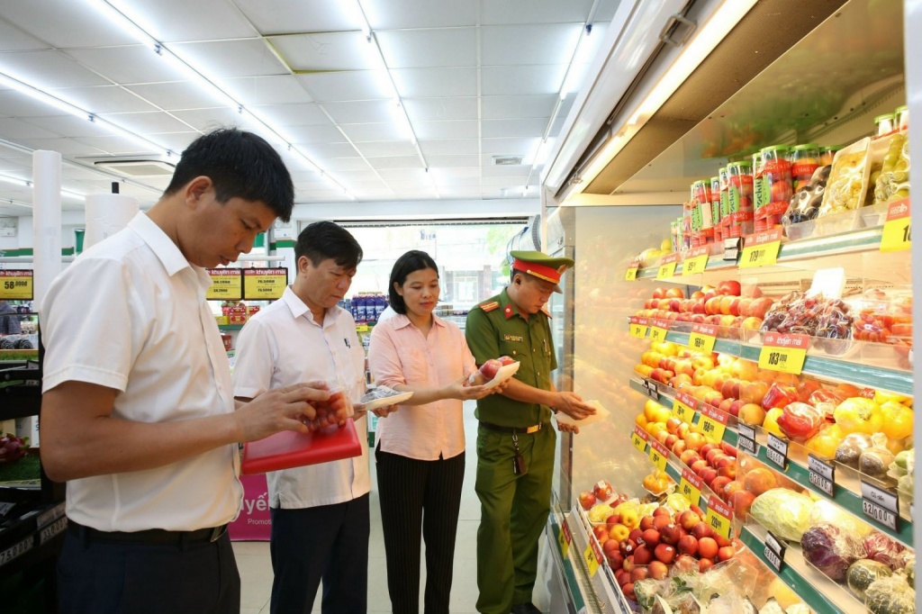 Phạt tới 100 triệu đồng với hành vi vi phạm về an toàn thực phẩm Phạt tới 100 triệu đồng với hành vi vi phạm về an toàn thực phẩm