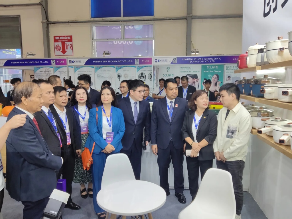 Hơn 260 doanh nghiệp tham dự IEAE 2025: Khẳng định sức hút của ngành điện tử Việt Nam Hơn 260 doanh nghiệp tham dự IEAE 2025: Khẳng định sức hút của ngành điện tử Việt Nam