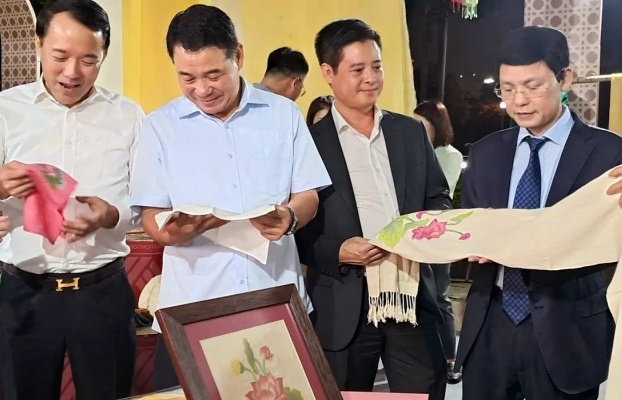 Quảng bá thương hiệu thời trang Việt tại Lễ hội 2025