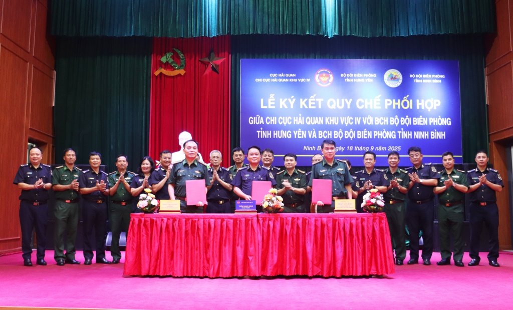 Hải quan khu vực IV chủ động phương án chống buôn lậu dịp cao điểm Tết Bính Ngọ Hải quan khu vực IV chủ động phương án chống buôn lậu dịp cao điểm Tết Bính Ngọ