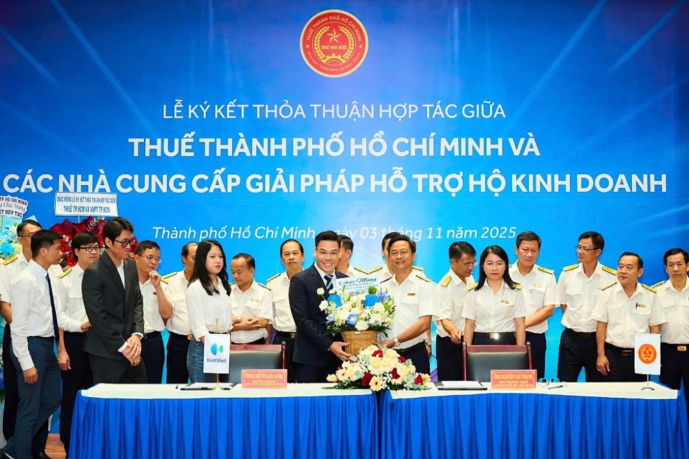 Thuế TP. Hồ Chí Minh đẩy mạnh phối hợp hỗ trợ hộ kinh doanh chuyển đổi số Thuế TP. Hồ Chí Minh đẩy mạnh phối hợp hỗ trợ hộ kinh doanh chuyển đổi số