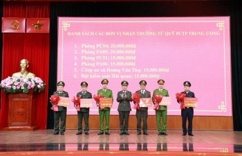 Hải quan khu vực VI được khen thưởng trong công tác phối hợp phòng chống tội phạm