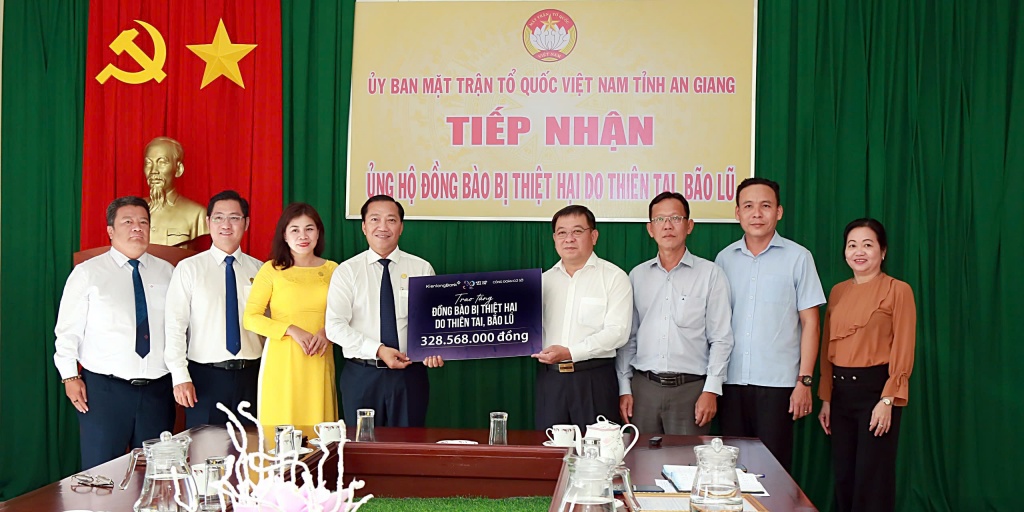 KienlongBank chung tay “Kết nối” đóng góp 3 tỷ đồng hướng về miền Trung KienlongBank chung tay “Kết nối” đóng góp 3 tỷ đồng hướng về miền Trung