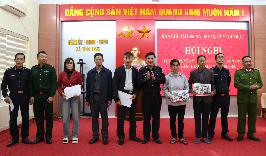 Xã Vĩnh Thực: đẩy mạnh tuyên truyền chính sách thuế và công tác chống buôn lậu Xã Vĩnh Thực: đẩy mạnh tuyên truyền chính sách thuế và công tác chống buôn lậu