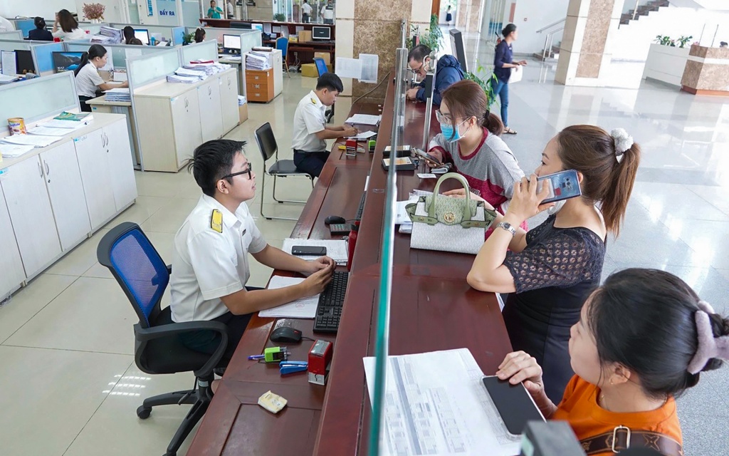 Dự thảo Luật Quản lý thuế: Thể chế hóa nguyên tắc “lấy người nộp thuế làm trung tâm phục vụ” Dự thảo Luật Quản lý thuế: Thể chế hóa nguyên tắc “lấy người nộp thuế làm trung tâm phục vụ”