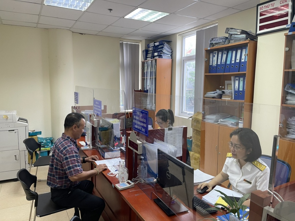 Nâng mức giảm trừ gia cảnh cho người nộp thuế lên 15,5 triệu đồng/tháng Nâng mức giảm trừ gia cảnh cho người nộp thuế lên 15,5 triệu đồng/tháng