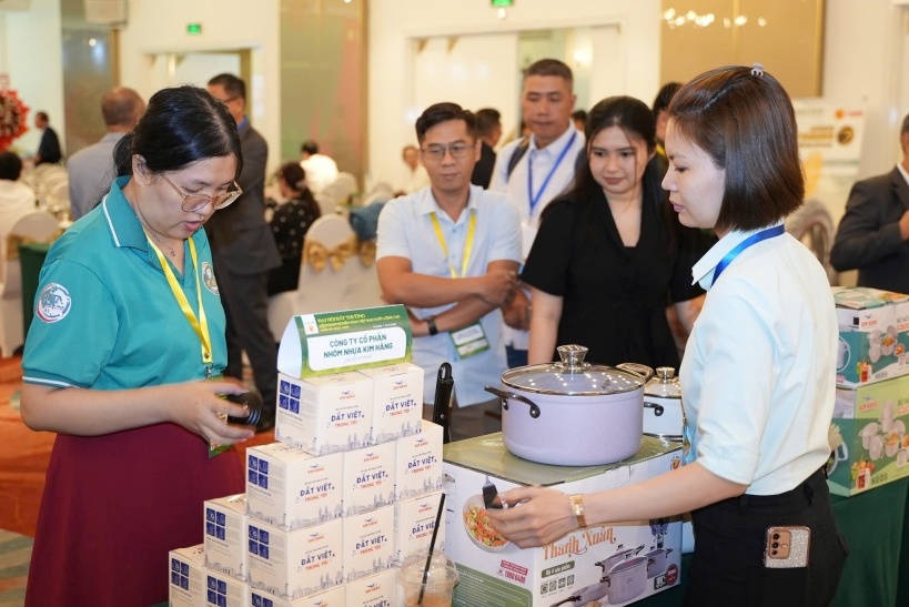 Hiệp hội Doanh nghiệp hàng Việt Nam chất lượng cao tiếp tục giữ 'ngọn lửa hàng Việt'