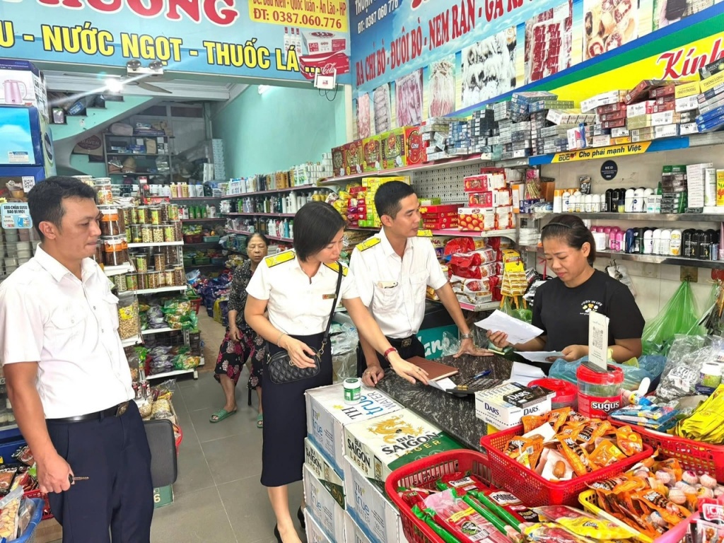 Hộ kinh doanh “mắc kẹt” vì hóa đơn đầu vào: Thực trạng và giải pháp khả thi