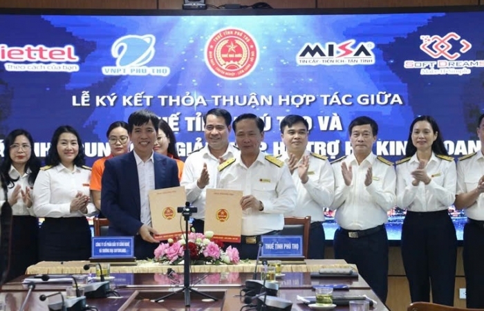 Thuế tỉnh Phú Thọ: Phối hợp hỗ trợ hộ kinh doanh chuyển đổi và sử dụng hóa đơn điện tử