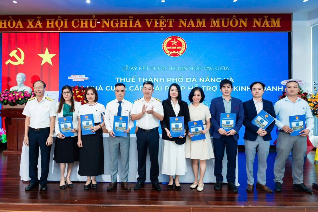 Thuế TP. Đà Nẵng: Đồng hành để hộ kinh doanh an tâm chuyển đổi sang kê khai thuế