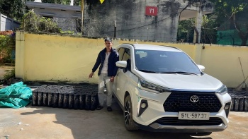 Quảng Ninh: Bắt giữ 2 đối tượng vận chuyển 200 bình nghi là khí cười