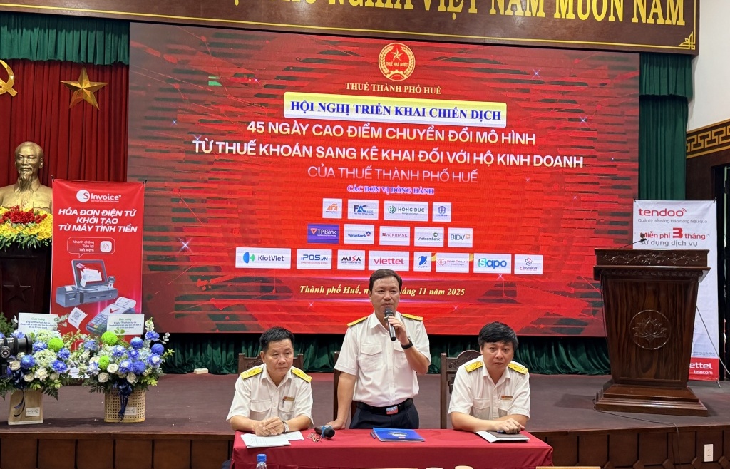 Thuế thành phố Huế tăng tốc hỗ trợ hộ kinh doanh chuyển đổi từ thuế khoán sang kê khai