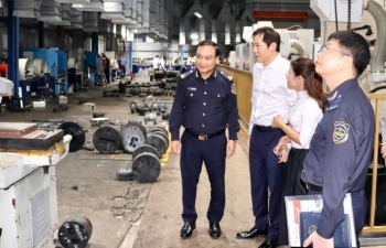Lãnh đạo Hải quan khu vực III làm việc với một số doanh nghiệp lớn trên địa bàn