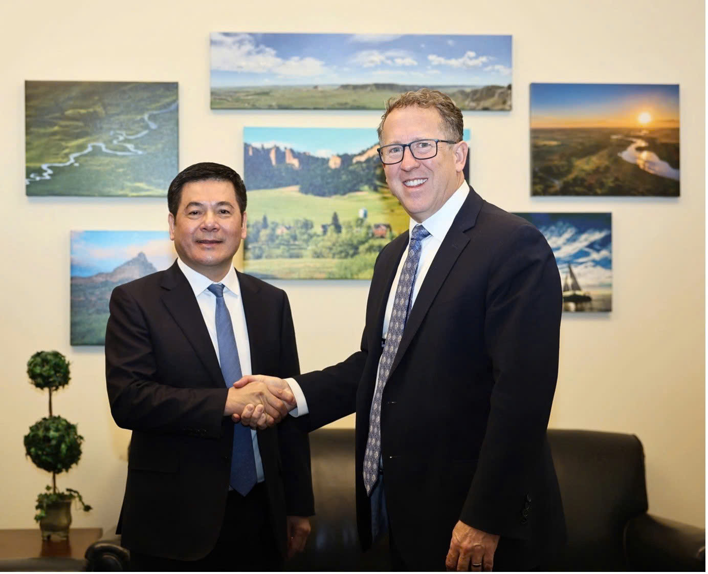 Việt Nam, Hoa Kỳ thúc đẩy thương mại, tăng nhập khẩu nông sản- Ảnh 1. Việt Nam, Hoa Kỳ thúc đẩy thương mại, tăng nhập khẩu nông sản- Ảnh 1.