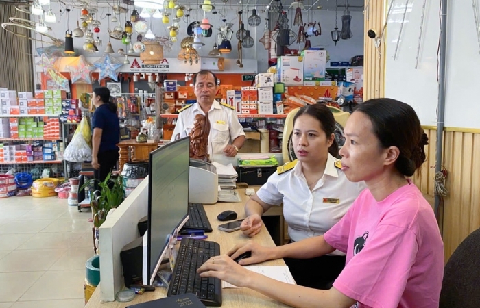 Thủ tướng yêu cầu tháo gỡ khó khăn về thuế đối với hộ và cá nhân kinh doanh