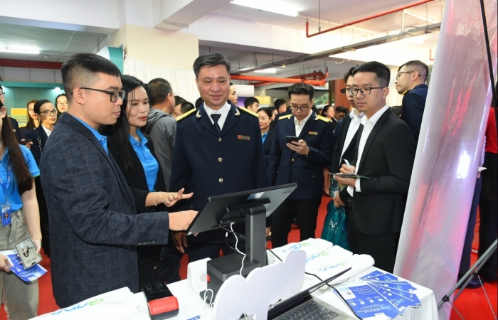 Thuế TP. Hà Nội tổ chức chuỗi sự kiện hỗ trợ hộ kinh doanh chuyển đổi sang kê khai