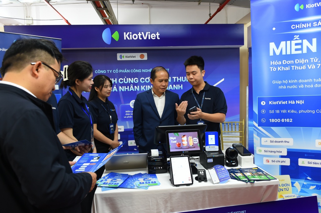 Hà Nội mở kênh zalo “60 ngày cao điểm hộ kinh doanh - Thuế TP. Hà Nội” Hà Nội mở kênh zalo “60 ngày cao điểm hộ kinh doanh - Thuế TP. Hà Nội”