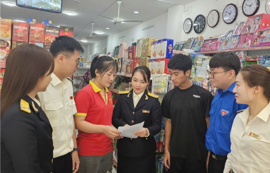 Thanh niên Thuế tỉnh Tuyên Quang xung kích xóa bỏ thuế khoán