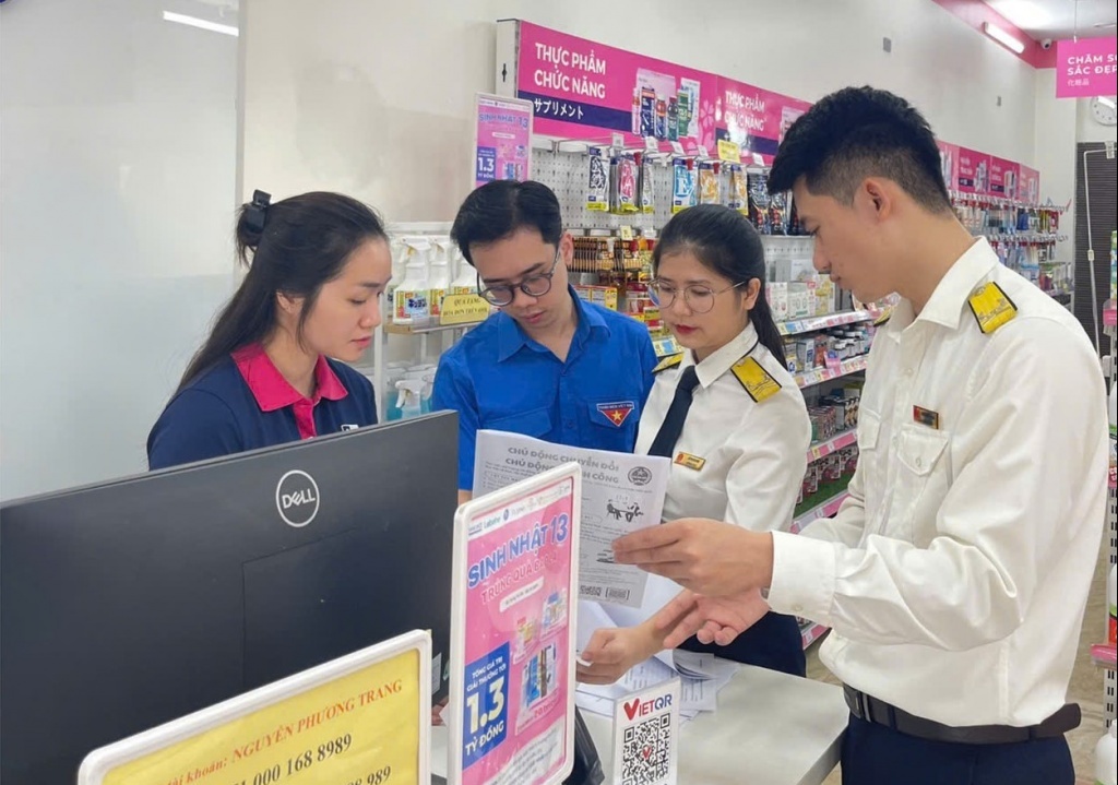 Thanh niên Thuế tỉnh Tuyên Quang xung kích xóa bỏ thuế khoán