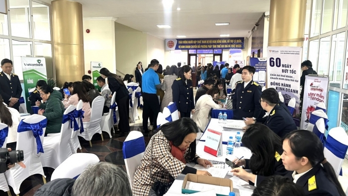 Xây dựng đội ngũ công chức thuế chuyên nghiệp và khẳng định vị thế người nộp thuế