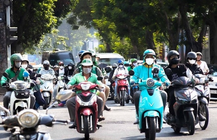 Xây dựng, ban hành Bảng giá tính lệ phí trước bạ ô tô, xe máy áp dụng từ 1/1/2026