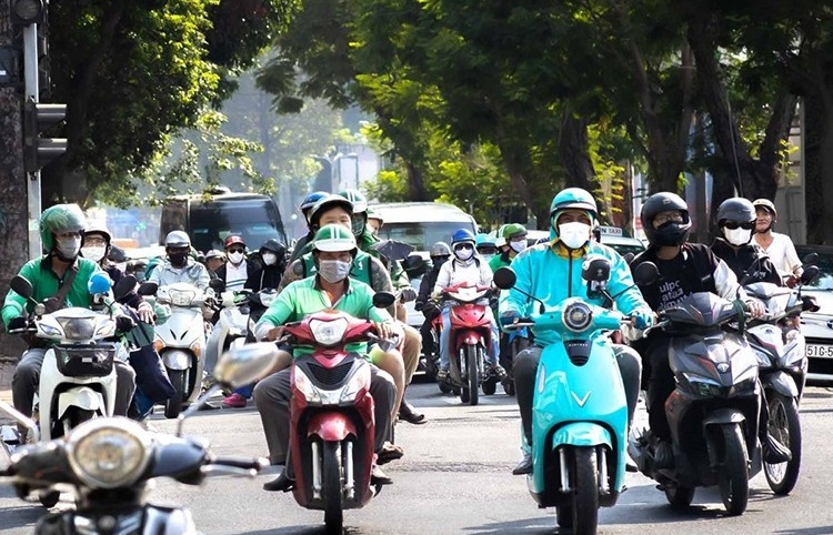 Xây dựng, ban hành Bảng giá tính lệ phí trước bạ ô tô, xe máy áp dụng từ 1/1/2026