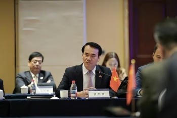 Thúc đẩy kết nối hạ tầng và thông quan tại các cửa khẩu Việt – Trung