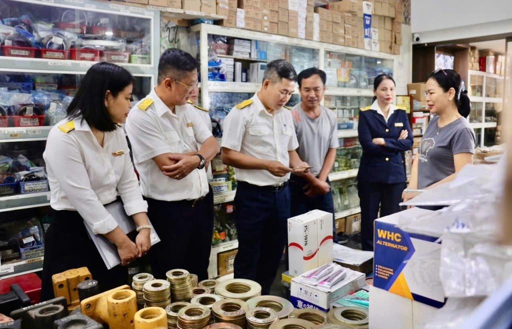 Thuế thành phố Đà Nẵng: duy trì các kênh hỗ trợ trực tuyến hộ kinh doanh 24/7