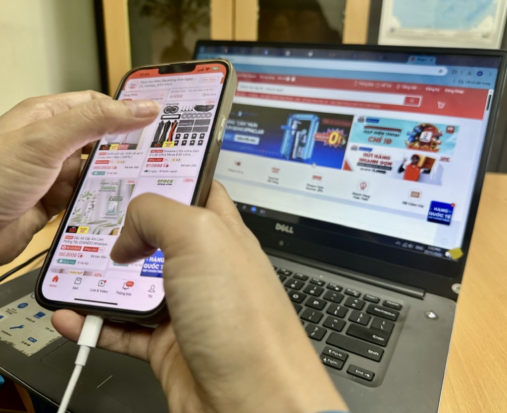 Tiếp tục hoàn thiện thể chế, chính sách quản lý thuế thương mại điện tử Tiếp tục hoàn thiện thể chế, chính sách quản lý thuế thương mại điện tử