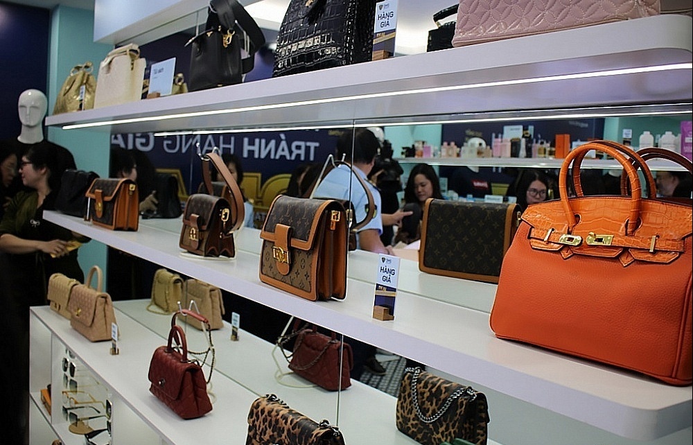 Rà soát các quy định liên quan đến danh mục hàng hóa cấm gửi, hạn chế gửi qua bưu chính