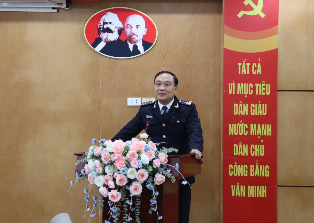 Hải quan khu vực III ủng hộ đồng bào miền Trung - Tây Nguyên 250 triệu đồng Hải quan khu vực III ủng hộ đồng bào miền Trung - Tây Nguyên 250 triệu đồng