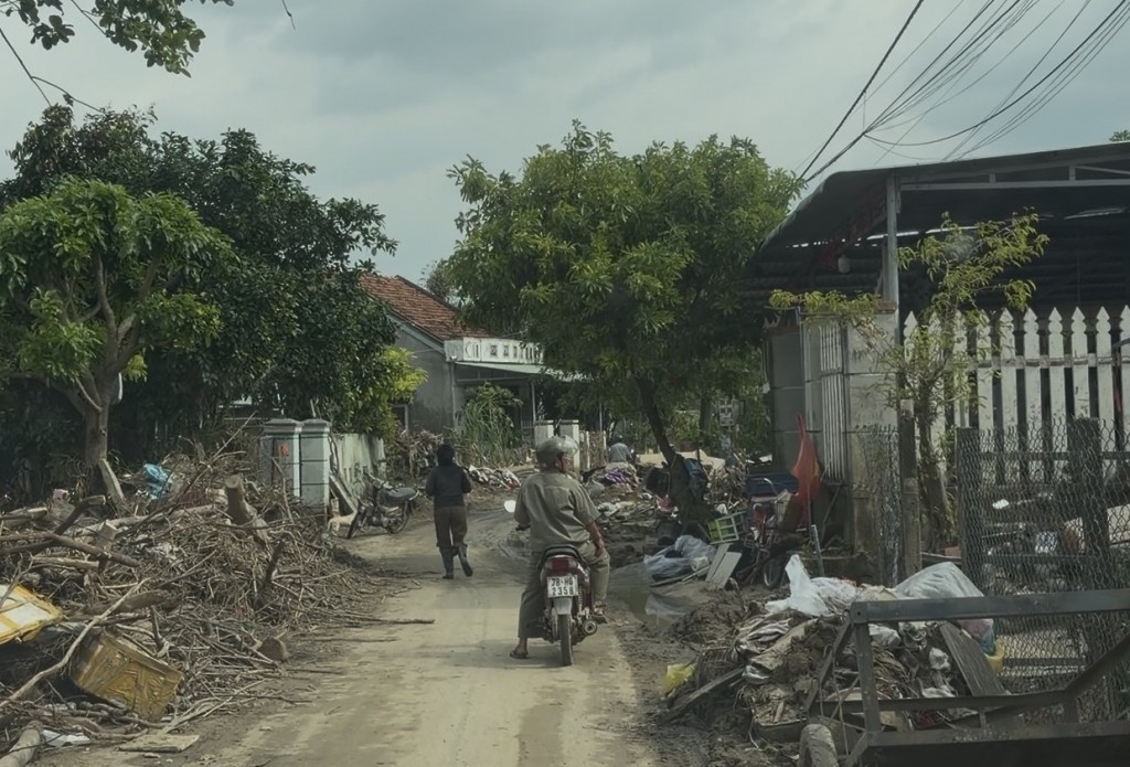Thanh niên Hải quan chung tay ủng hộ đồng bào vùng lũ