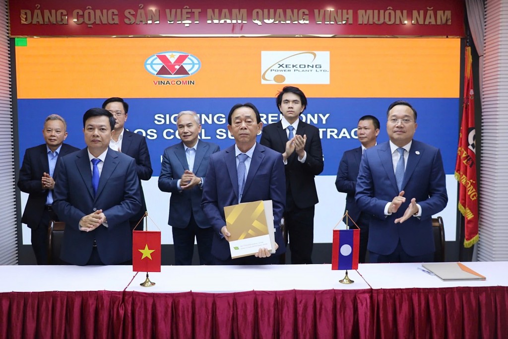 Tăng cường hợp tác thương mại giữa TKV và doanh nghiệp năng lượng của Lào