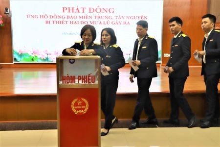 Thuế tỉnh Điện Biên hướng về đồng bào bị thiệt hại do mưa lũ