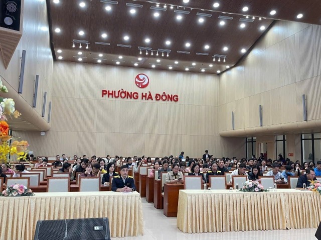 Xoá bỏ thuế khoán: Thuế cơ sở 15 cử cán bộ xuống từng hộ để phổ biến chủ trương mới