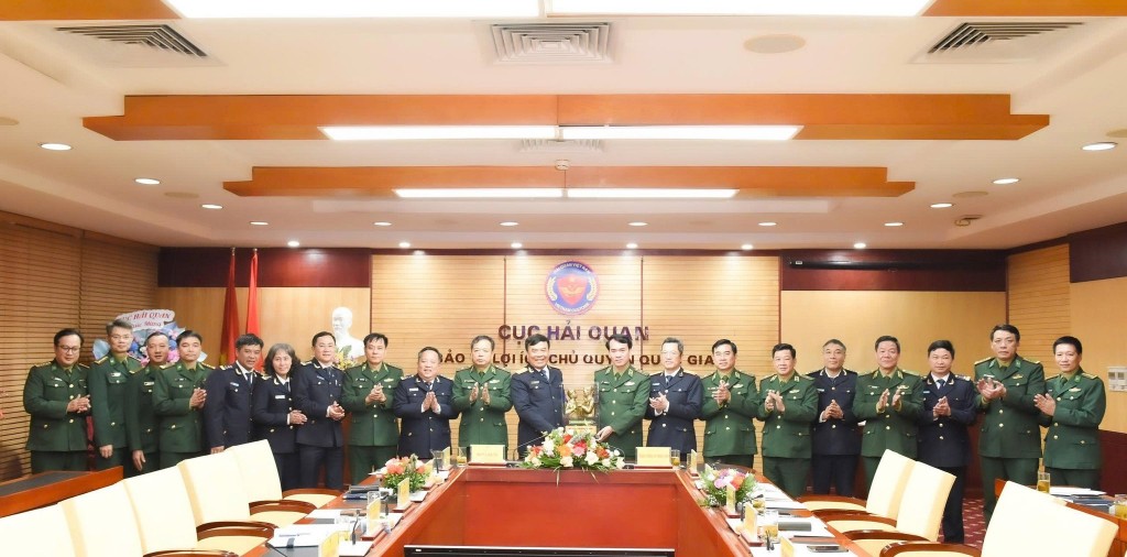 Hải quan - Biên phòng phối hợp bắt giữ hơn 1.100 vụ vi phạm