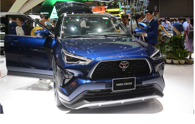 Ô tô nhập khẩu vào Việt Nam bùng nổ